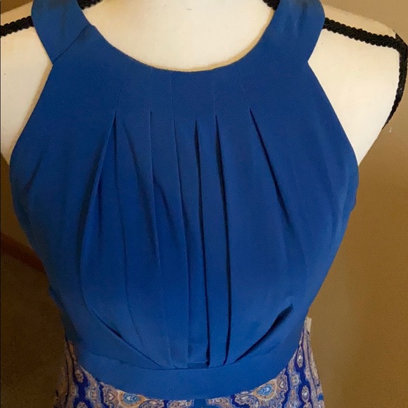 Dress - Picture 4 of 4